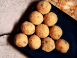Quick and Easy Rava Laddu | Suji Ladoo (Without Milk and Coconut)