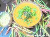Green Cow Pea Coconut Curry