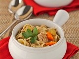 Slow cooker chicken noodle stew