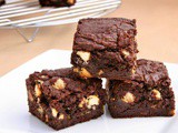 You Won’t Be Able To Resist – “Walnut Caramel Brownies”
