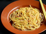 Easy Garlic Spaghetti Recipe – Indian Vegetarian