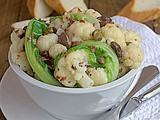 Cavolfiore in insalata con acciughe e olive
