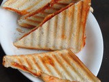 Grilled Cheesy Pizza Sandwich