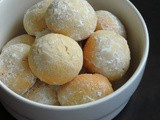 Polvorones de Naranja/Eggless Orange Shortbread Cookies