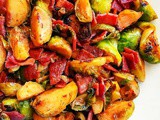 Quick Honey Sriracha Bacon Brussels Sprouts #thanksgiving