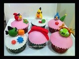 Angry Birds Seasons: Angry Birds Christmas Cupcakes