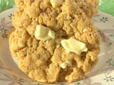 Flourless White Chocolate and Peanut Butter Cookies