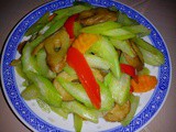 Ezcr#30 - stir fried celery with vegetarian pig intestines