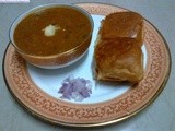 Pav Bhaji / Spicy Vegetable Gravy With Shallow Fried Buns