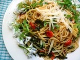 Pasta with wild leeks and roasted tomatoes