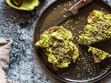 It’s simple but it’s delicious : Avocado toast with hemp seeds
