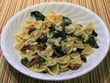 Farfalle With Spinach, Gorgonzola, and Walnuts