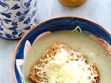 Σούπα αγκινάρας με κρουτόν γραβιέρας- Artichoke soup with gruyere croutons