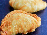 Malaysia: Karipap (Curry Puff)