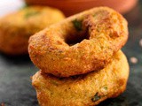 Sri Lanka: Ulundu Vadai (Medu Vada)