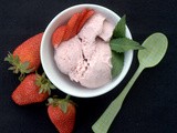 Roasted Strawberry Ice Cream