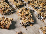 Spiced granola bars