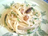 Vermicelli aglio e uoglio  ( aglio e olio )