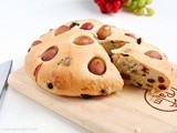 Grape and raisin flatbread (vegan)