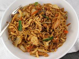 Indonesian Bami Goreng (Stir-Fried Noodles)