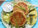 Salmon Cakes (Retro Fish Burgers)