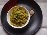 Lauer Khosha Bhaja/Bottle gourd Skin with potatoes