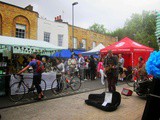 A Vibrant London Market:Come to Broadway on a Saturday