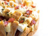 Bacon Brie Pull Apart Bread