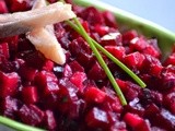 Salade met rode biet, gerookte haring en appel