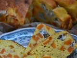 Vegetarische hartige cake met pompoen