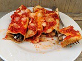Cannelloni ripieni di melanzane, mozzarella e ricotta salata