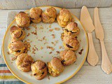 Choux craquelin con crema e cremoso al cioccolato