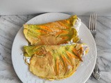 Crepes di fiori di zucca ripieni di ricotta di bufala