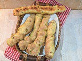 Fruste di pane alle olive