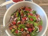 Insalata cipolla rossa e salsiccia