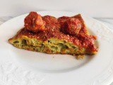 Pizza in teglia all'acqua di fiolaro di Creazzo con polpette al sugo