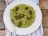 Risotto alla crema di basilico con scalogno e pinoli