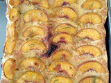Schiacciata alla pesche