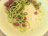 Spaghetti con crema di zucchine e tartare di tonno