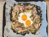 Teglia con cicoria, scarola e uova
