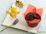 Muffin al cacao e pere caramellate gluten-free e dairy-free
