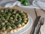 Torta salata senza latticini con cavoletti di bruxelles, capperi e alici