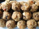 Antina Unde (Edible Gum Laddus)