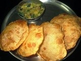 Apple -Banana Poori