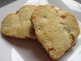 Apricot-tarragon cocktail cookies: a recipe