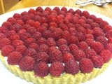 Fruit tart with lemon and marscarpone