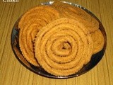 Chakli using bhajani peeth - Maharashtrian style ( chakkuli / murukku )