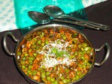 Matar mushroom chi bhaji / Green peas mushroom sabzi