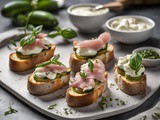 Crostini Gustosi con Zucchine Grattugiate Prosciutto e Mozzarella: Un’Esplosione di Sapori da Gustare in Ogni Morso