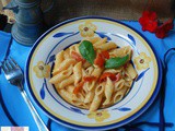 Pasta cremosa alla robiola e pomodorini